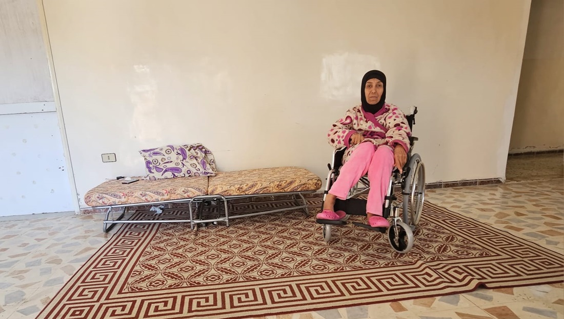 Handicap International soutient Hayat, handicapée, et sa sœur, son aidante